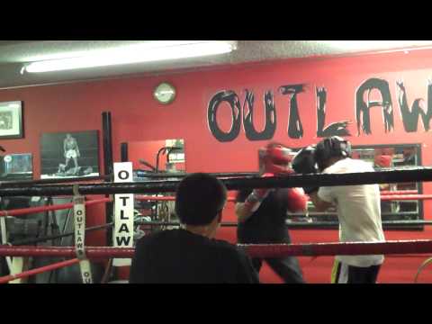 Outlaws Boxing - Sergio Gonzalez vs Chris