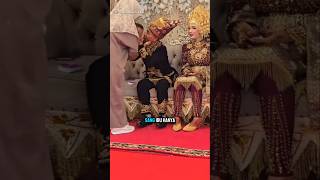 Download lagu Attending Her Ex-Husband's Wedding mp3
