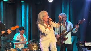 Wendy Matthews - Standing Strong &amp; Let&#39;s Kiss (live 6th Feb 2025)