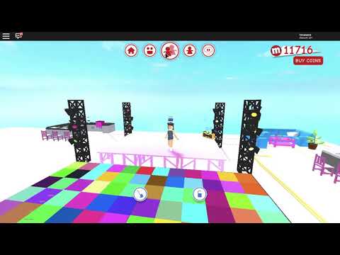 Mods Threw Me An Epic Surprise Birthday Party Bash In Roblox - 