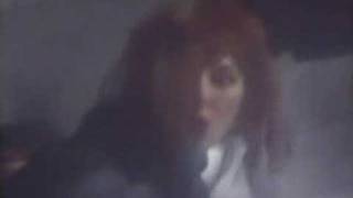 Kate Bush - There goes a tenner