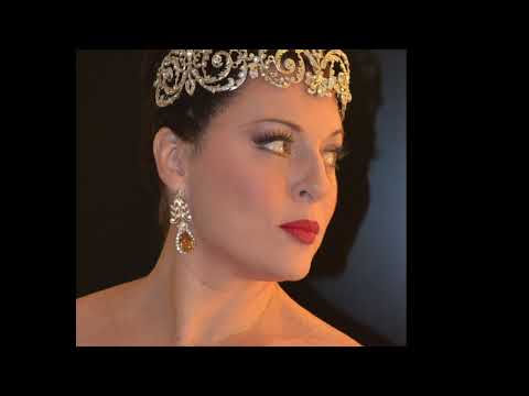 MARTINA  SERAFIN , MANON LESCAUT aria ' In Quelle trine morbide'  by G. Puccini
