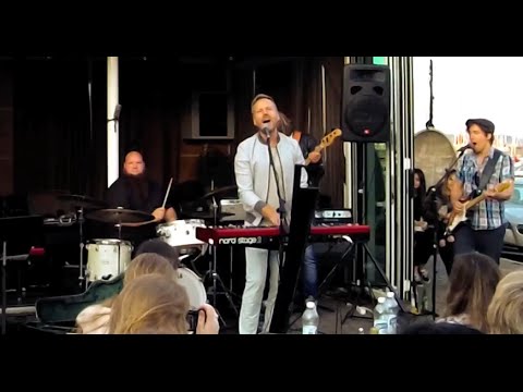 Carusel Live feat Osmo Ikonen "Hard Times"