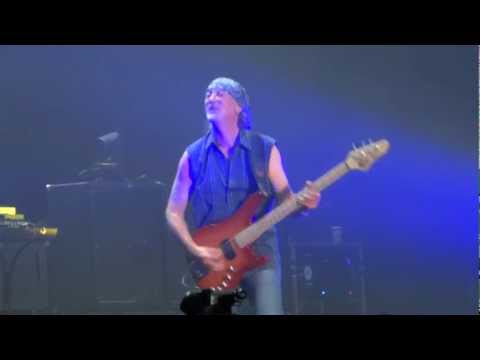 Deep Purple - Black Night, 2012 in Berlin, opened with a bass solo of Roger Glover