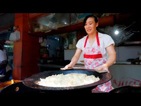 Chinese Street Food Tour in Hangzhou, China | BEST Potstickers in China!