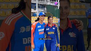 Nepal players click pictures with their idol - Smriti Mandhana ♥️ #ytshorts