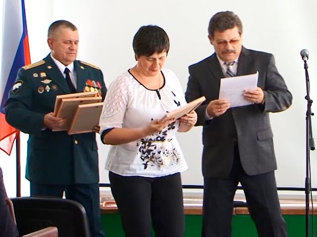 За военный призыв отвечают женщины