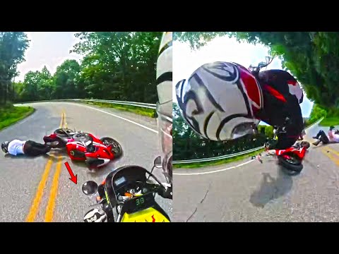11 MINUTES OF UNBELIEVABLE, INCREDIBLE, CRAZY & EPIC Motorcycle Moments