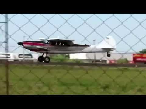 Cessna 195 Taildragger Groundloop at high speed with crosswind