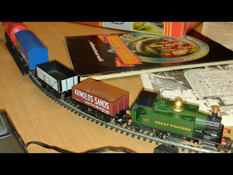 Classic Hornby Train Sets No 1 R535 GWR Freight Set 1980 and 1981 Unboxed and Running