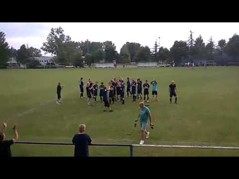 Szántani mentek a lábatlani legények