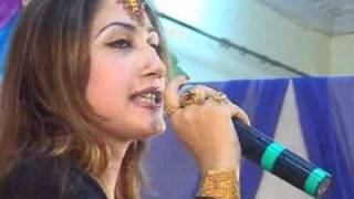 Pashto New Song 2010-2011 Chrtha Baran Nashi By Urooj Mohmand at Musafar Award Show 2010