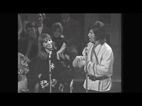Esther & Abi Ofarim - Cinderella Rockefella (live, 1969)  Esther Ofarim העופרים - אסתר עופרים