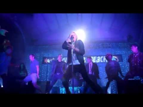 Teen Beach 2 | Gotta Be Me (videoclip) | Disney Channel NL