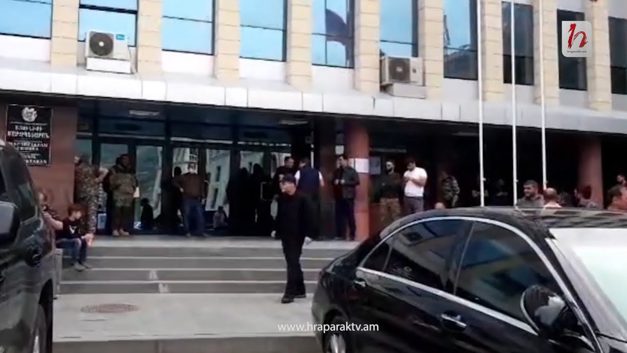 Հավաքարարի հաստիքի տակ խոհարար է աշխատել. նախկին մարզպետի և նրա տեղակալի արկածները