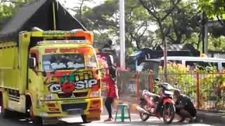 Download lagu Anti gosip truk cabe rawit !! mp3 Download lagu Anti gosip truk cabe rawit !! mp3