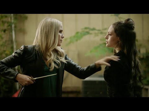 Legacies 4x05 Rebekah Mikaelson daggers Hope