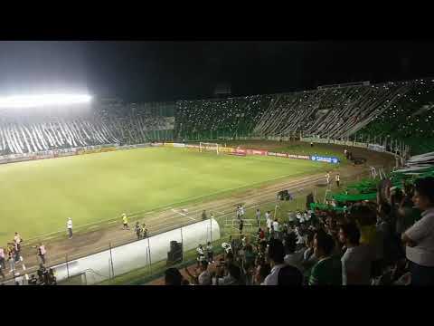 "Hinchada de Oriente vs Vasco da Gama" Barra: Los de Siempre &bull; Club: Oriente Petrolero