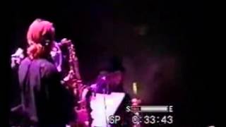 Natalia Oreiro . Concierto Rusia 2002 . Vengo de Mar - Y te vas conmigo - Febrero