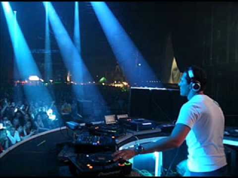 TIESTO feat. Emily Haines - Knock You Out (Ro.wmv