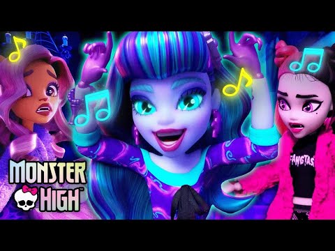 Albtraum Schreck! (Musikvideo) ft. Twyla, Draculaura, Clawdeen, & Frankie | Monster High™ Deutsch