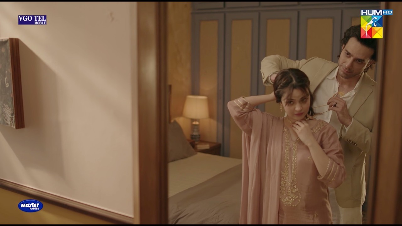 Itni Bari Khushkhabri Sunany Ka Shukria Meri Jaan..! #Gulbahar #SanamSaeed #EmmadIrfani