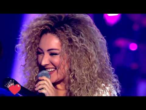 Erika Ender  despacito con Roberto Carlos