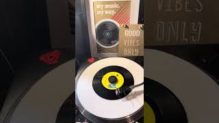 William Bell - A Penny For Your Thoughts ( Vinyl 45 ) From 1971 .