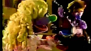 Classic Sesame Street - Wavin&#39; Goodbye to You With My Heart
