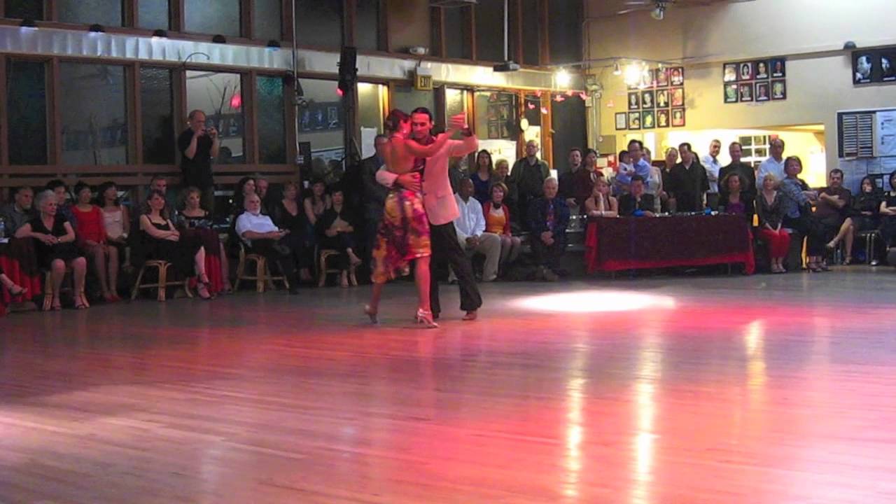 Juan Cantone y Sol Orozco 06-11-2011, 1 of 3