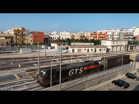 HD - E.483.058 di GTS Rail sul TCS Piacenza - Bari Lamasinata in transito a Barletta