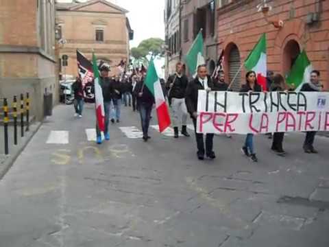 Forza Nuova - corteo inaugurazione sede di Siena - partenza
