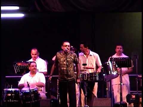 Larry Harlow & Junior Gonzalez -No Hay Amigo