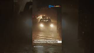 Hati-hati dalam Berkendara saat Musim Hujan, Segini Batas Aman Mobil Terobos Banjir