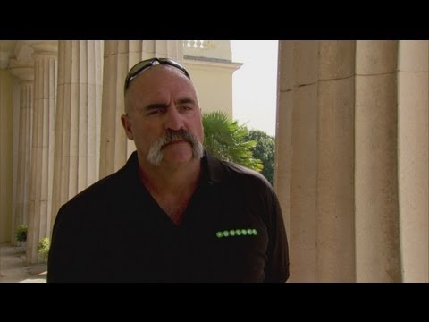 Stuart Broad receives support after not walking in 1st Ashes Test