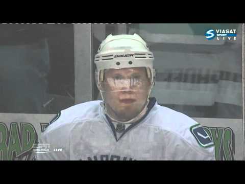 (0:2) Goal Ryane Clowe (Canucks-Sharks) NHL,  May 20, 2011