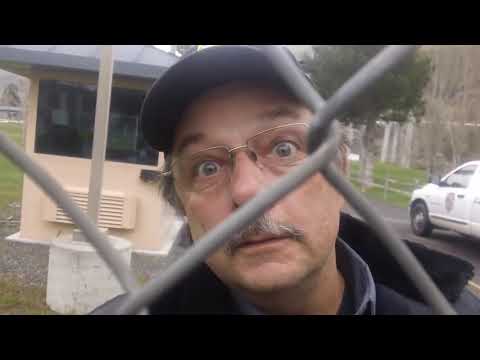Retired double-agent confronts security guard! (Fedsmoker)