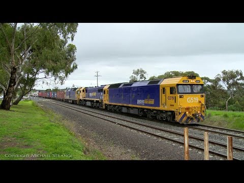 7902V Pacific National Mildura Containers - PoathTV Australian Trains & Railways