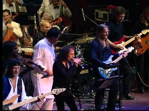 Deep Purple - Smoke On The Water (live with Ronnie James Dio).mpg