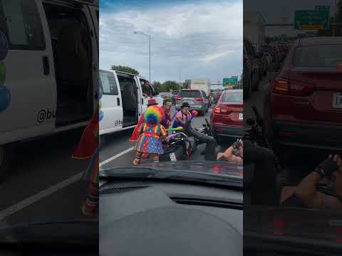 He thought it was one guy in a van... then the sliding door opened. 🤡 Caught on camera #unexpected
