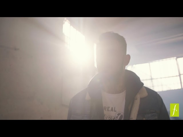 Vídeo relacionado con Superdry Premium Cable Crew Sudadera., Azul Oscuro, M para Mujer