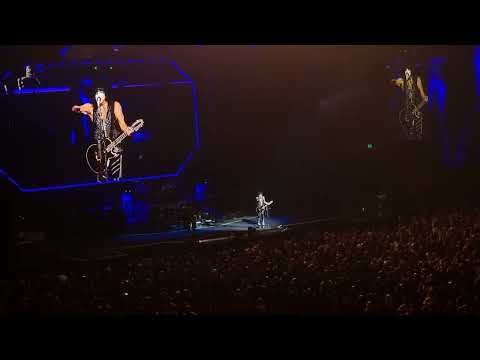KISS - Shandi 01 - Qudos Bank Arena - Sydney Australia - 26 Aug 2022