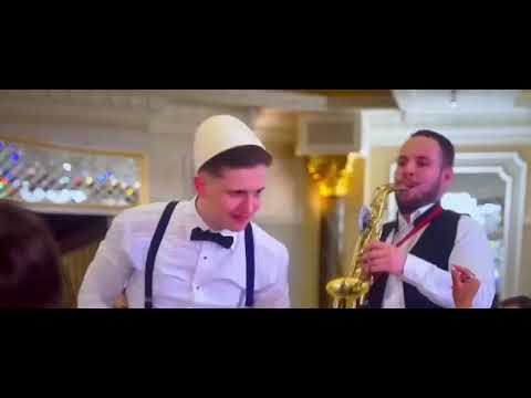 Veton Curri - New York 2022 Dasmat Shqiptare 🎷🔥