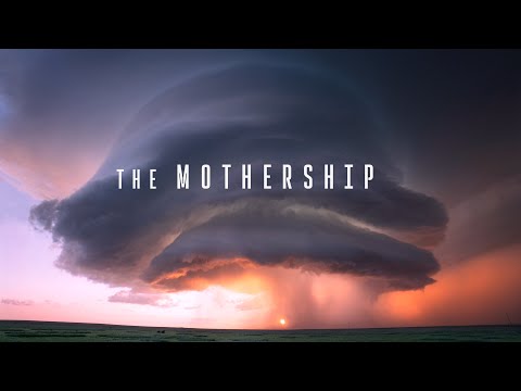 Unreal Mothership Supercell at Sunset!