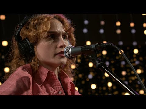 Kassi Valazza - Chino (Live on KEXP)