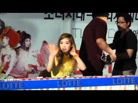 120524 TaeTiSeo Fansign taeyeon break time by 씨동