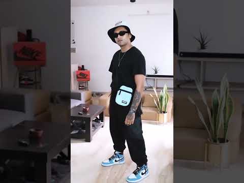 Top streetwear trends of 2022: sling bags