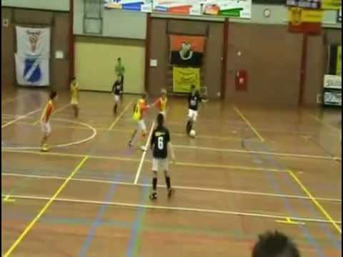 WSV E1 wint Columbia zaalvoetbal 3 daagse 2012 - deel 1