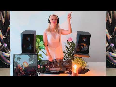 Sunday Session: VONDA7 x art | werk DJ Set (4K) (Melodic House & Techno)