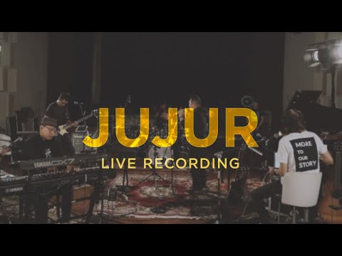 JUJUR (from ‘It Is Well’ EP) - Sidney Mohede